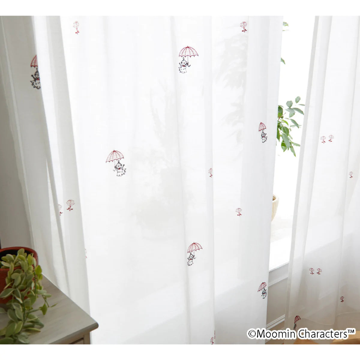 MOOMIN UMBRELLA ドレープカーテン A1014ホワイト