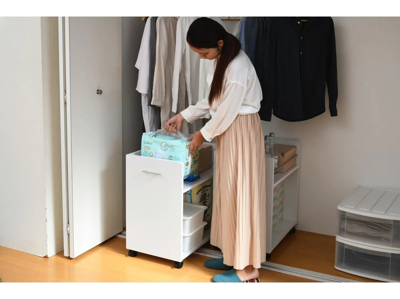 【WH色:次回1月中旬入荷予定】<br>【お客様組立品】CLOSET RACKシリーズ キャスター付き大容量クローゼット 幅38.5 奥行58 .5 SGT-0129【全3色】